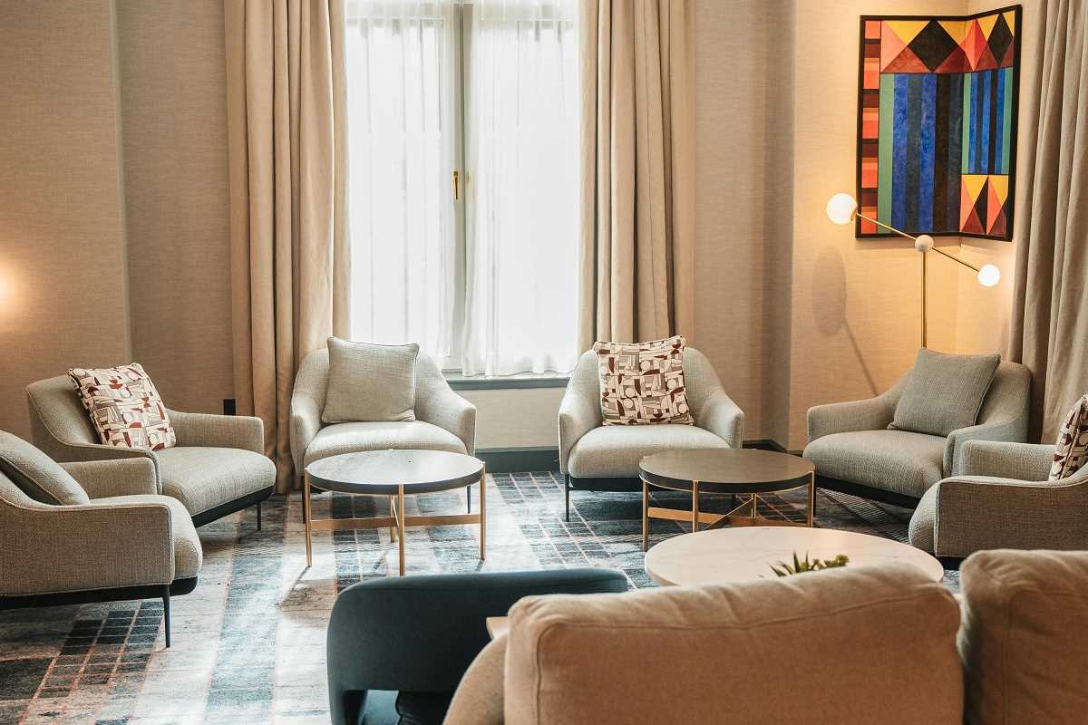 How to Use Natural Light to Transform Everyday Spaces into Sanctuaries